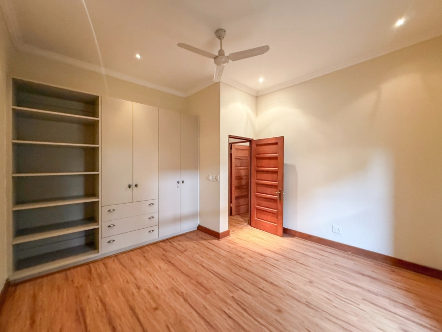 6 Bedroom Property for Sale in The Coves North West